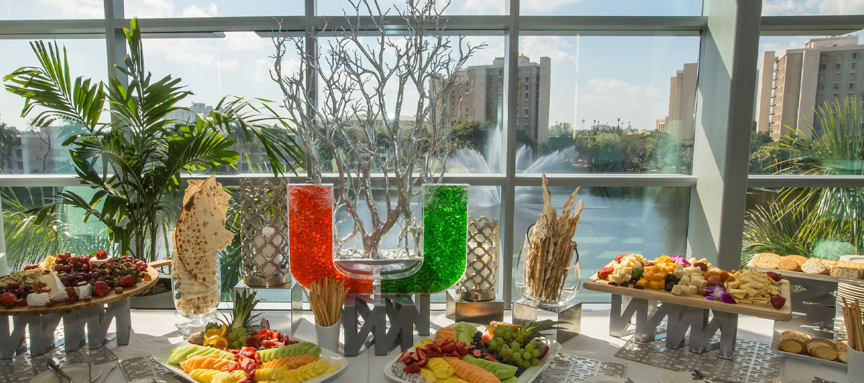 Photo of food with view of Cobb Fountain in Lake Osceola